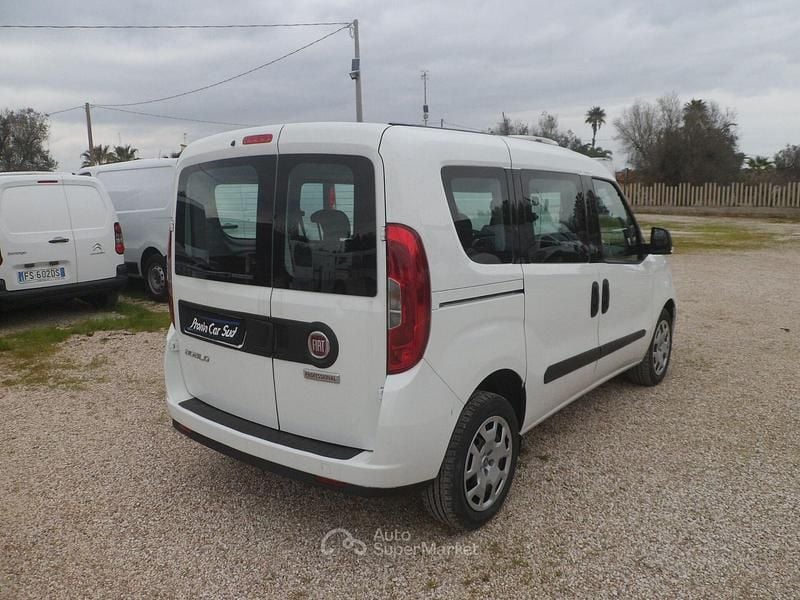 Usata Fiat Doblò 95 CV (69 kW) 2020 Bianco Monovolume