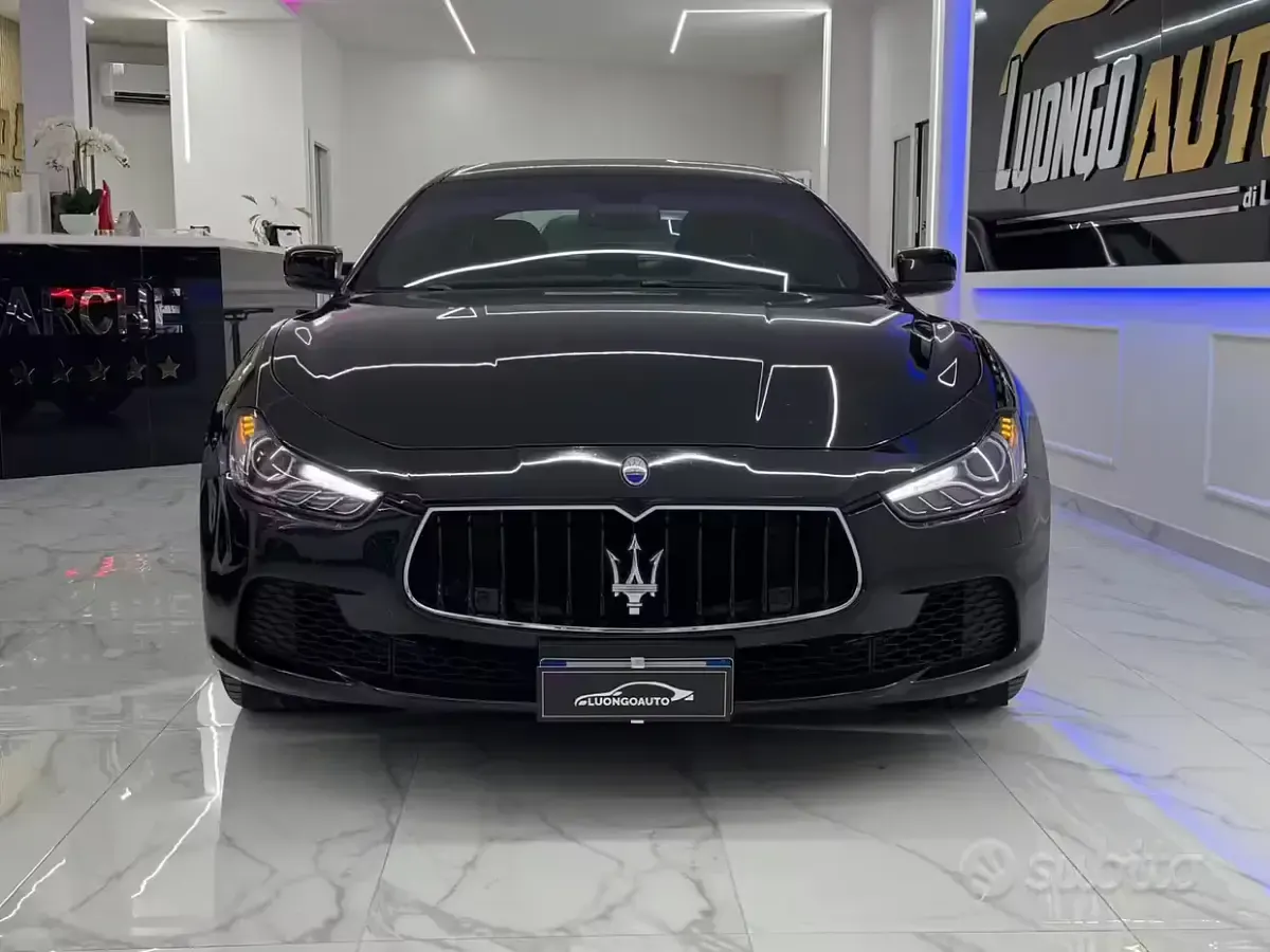 Usata Maserati Ghibli 275 CV (202 kW) 2014 Blu Berlina