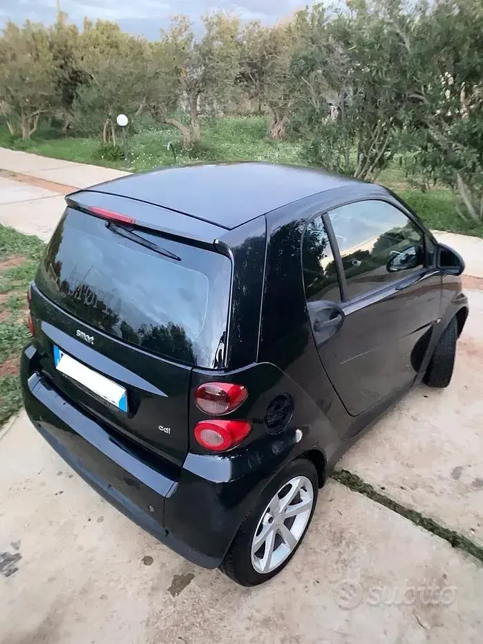 Usata Smart ForTwo Coupé 54 CV (39 kW) 2010 Nero Coupé