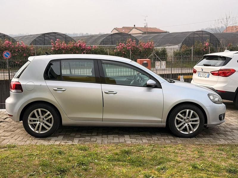 Usata VW Golf VI Highline 140 CV (102 kW) 2010 Argento Utilitaria