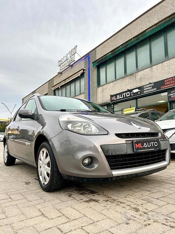 Usata Renault Clio GrandTour 105 CV (77 kW) 2012 Grigio Station wagon