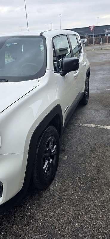 Używany Jeep Renegade Longitude 120 KM (88 kW) 2023 SUV