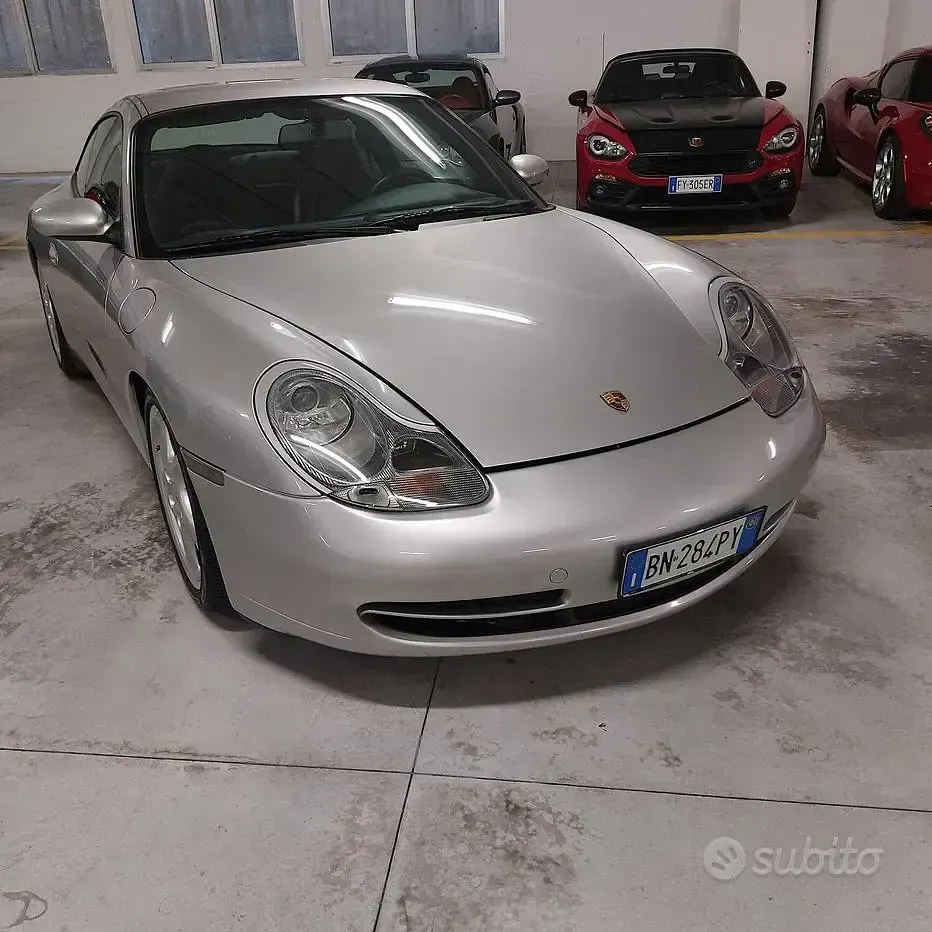 Usata Porsche 911 Carrera 4 300 CV (220 kW) 2001 Coupé