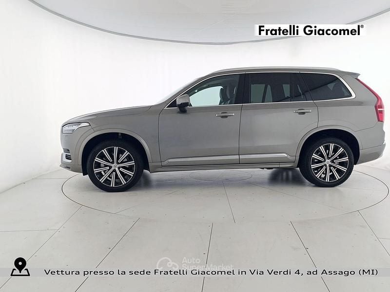 Usata Volvo XC90 Inscription 235 CV (172 kW) 2022 Oro SUV