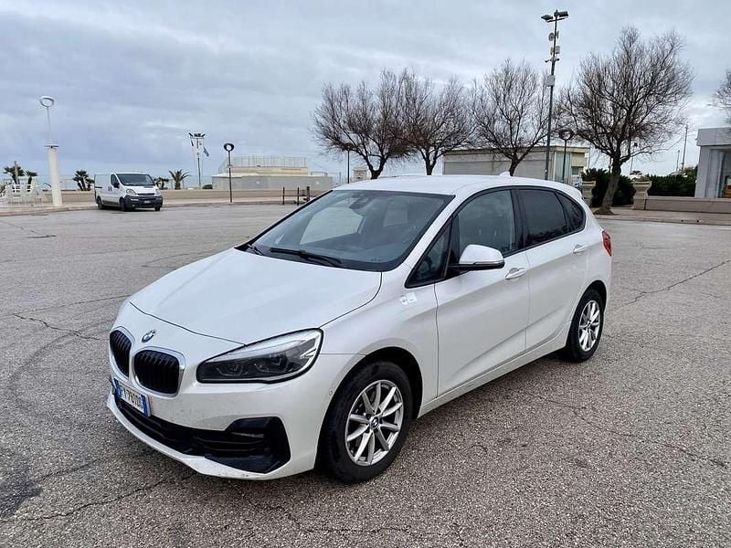 Usata BMW 216 Active Tourer Luxury Line 116 CV (85 kW) 2018 Bianco Monovolume