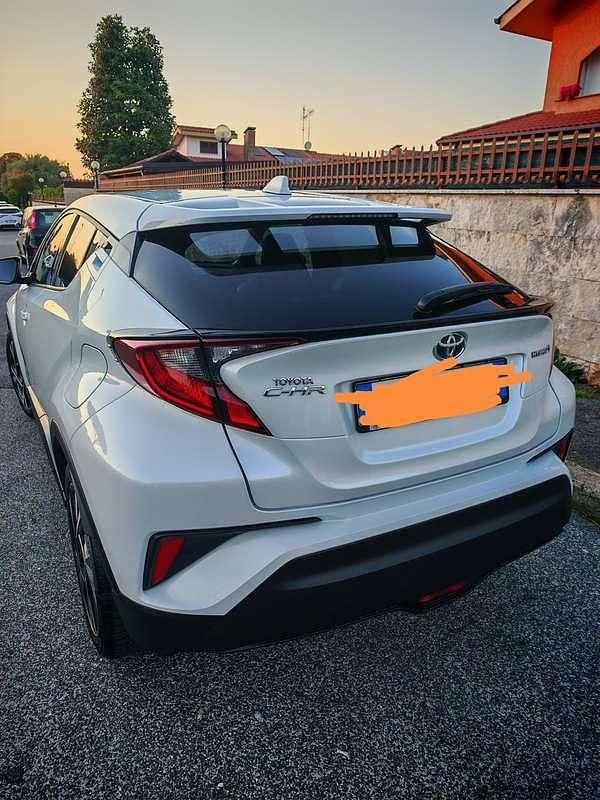 Usata Toyota C-HR Trend 98 CV (72 kW) 2022 Bianco SUV