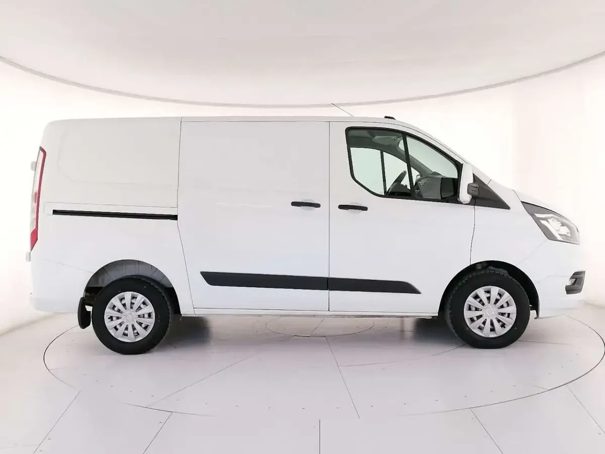 Usata Ford Transit Custom Trend 131 CV (96 kW) 2021 Bianco Furgone
