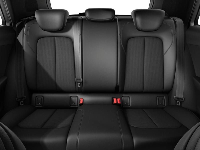 Nuova Audi Q2 S-Line 150 CV (110 kW) 2026 Bianco SUV