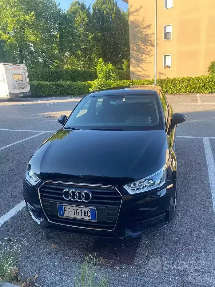 Usata Audi A1 Sportback 90 CV (66 kW) 2016 Nero Utilitaria