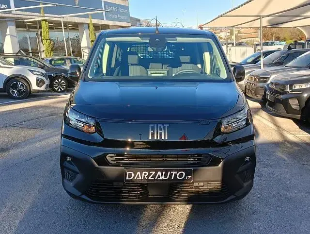 Nuova Fiat Doblò 101 CV (74 kW) 2025 Nero cinema metallizzato Monovolume