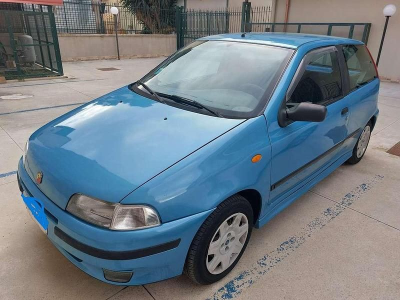 Usata Fiat Punto 88 CV (64 kW) 1997 Berlina