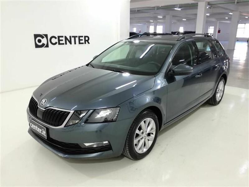 Usata Skoda Octavia Executive 115 CV (84 kW) 2019 Grigio scuro Station wagon