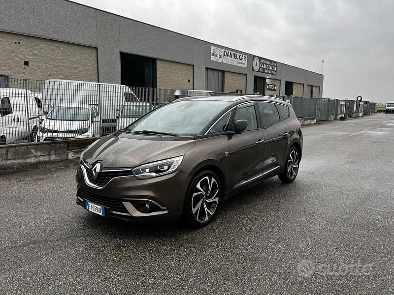 Usata Renault Grand Scénic IV Bose Edition 110 CV (80 kW) 2017 Grigio Monovolume
