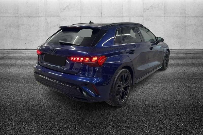 Usata Audi A3 S-Line 150 CV (110 kW) 2024 Blu/azzurro Berlina