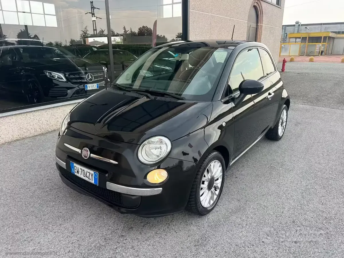 Usata Fiat 500 Lounge 69 CV (50 kW) 2014 Bluazzurro Berlina