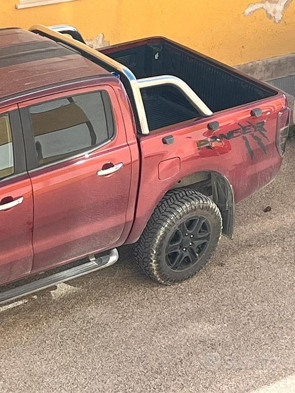 Usata Ford Ranger 2024 Rosso Pick-up