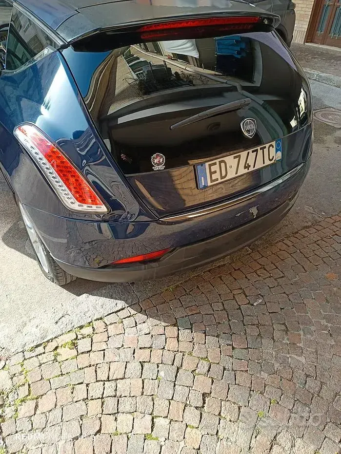 Usata Lancia Delta 2008 Blu Utilitaria