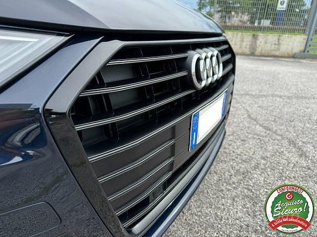 Usata Audi A6 S-Line 204 CV (150 kW) 2019 Blu Station wagon