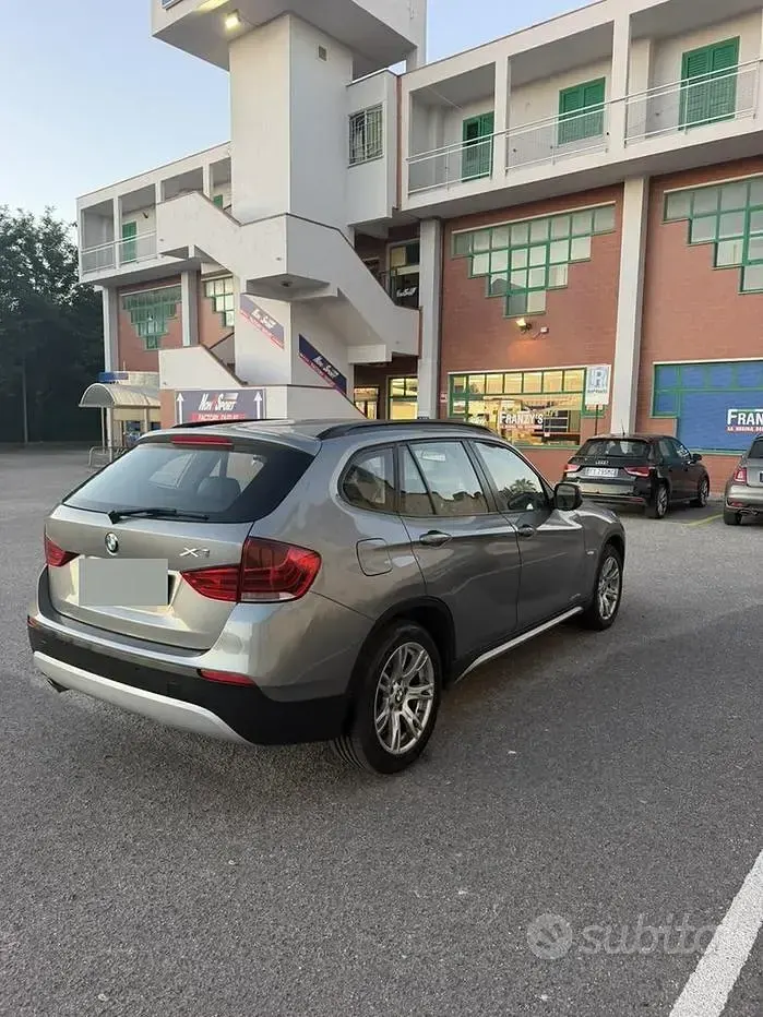 Usata BMW X1 Efficient Dynamics 143 CV (105 kW) 2012 Grigio SUV