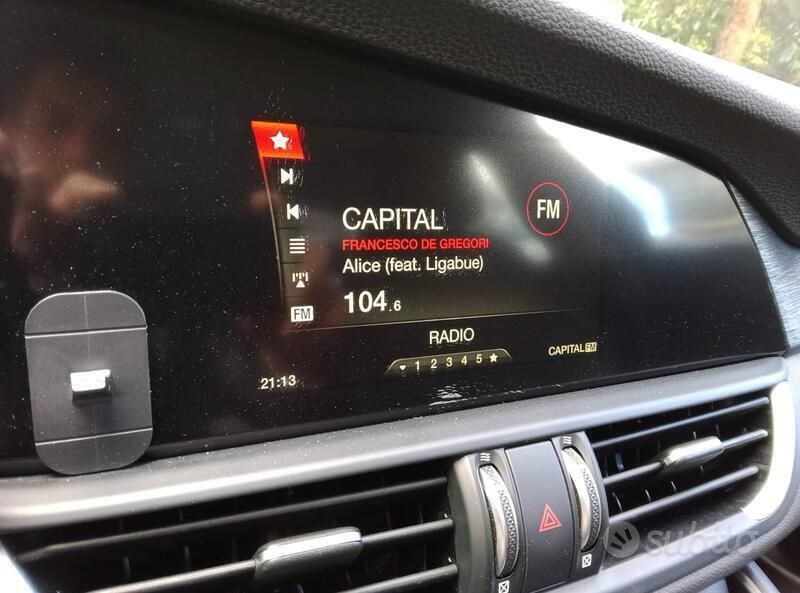 Usata Alfa Romeo Giulia 160 CV (117 kW) 2019 Blu Berlina