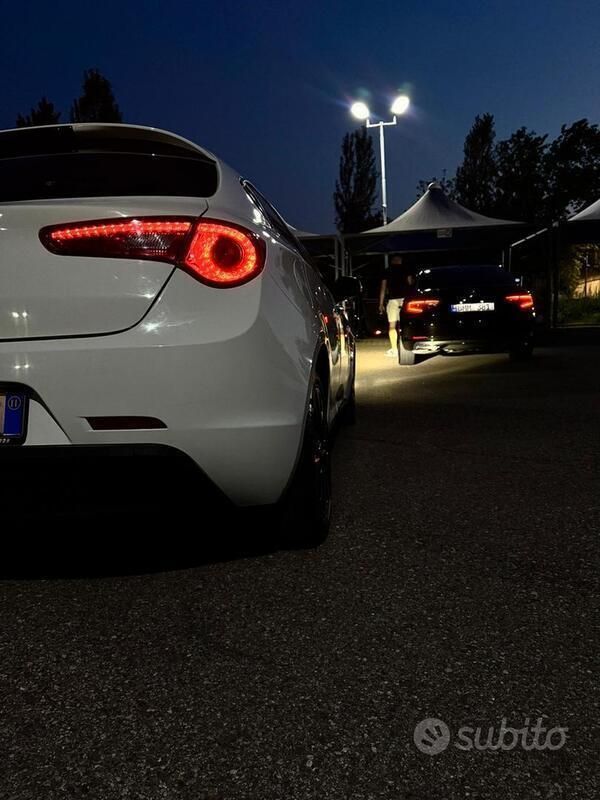 Usata Alfa Romeo Giulietta 109 CV (80 kW) 2011 Bianco Utilitaria