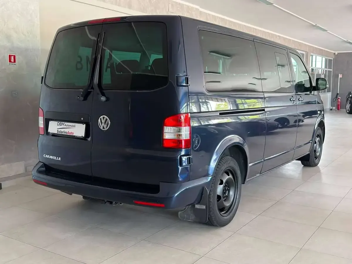 Usata VW Caravelle Comfortline 179 CV (131 kW) 2014 Grigio Furgone