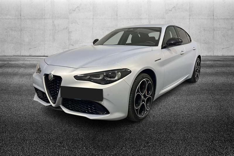 Grigio Usata 2023 Alfa Romeo Giulia Competizione Tre volumi | 40.950 € (Buon prezzo) - Immagine 1/4