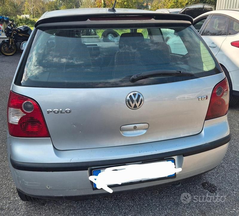 Usata VW Polo Comfortline 75 CV (55 kW) 2002 Grigio Berlina