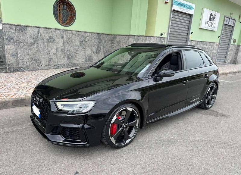 Usata Audi RS3 Sportback Ambiente 400 CV (294 kW) 2018 Nero Utilitaria
