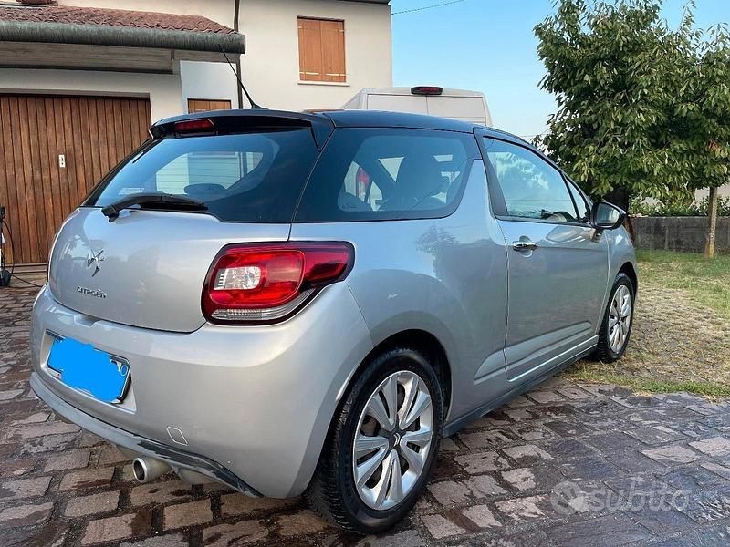 Usata Citroën DS3 68 CV (50 kW) 2011 Grigio Berlina