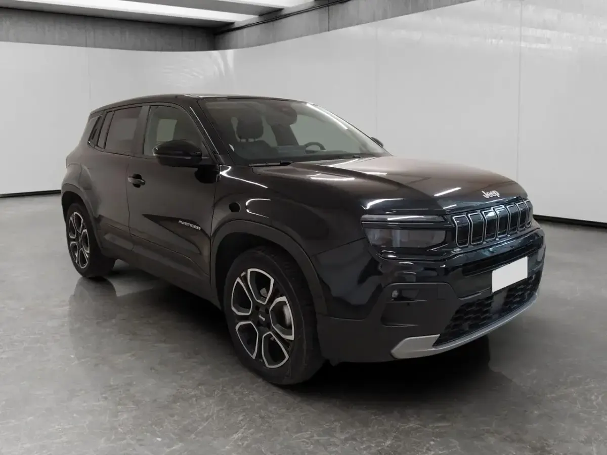 Usata Jeep Avenger Summit 100 CV (73 kW) 2023 Nero SUV