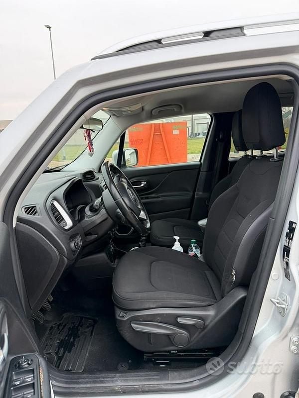 Usata Jeep Renegade Limited 120 CV (88 kW) 2015 Grigio SUV