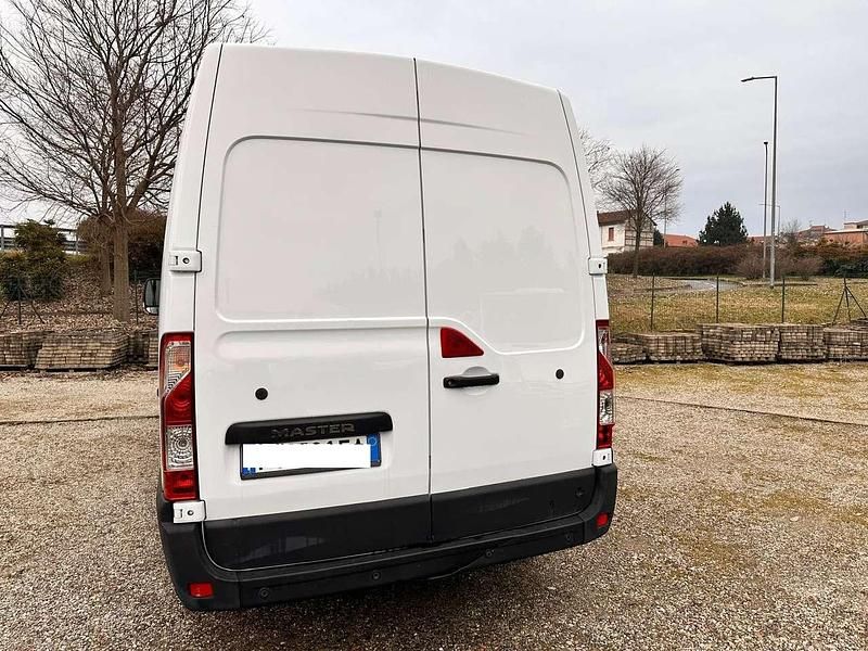 Usata Renault Master 145 CV (106 kW) 2019 Bianco Furgone