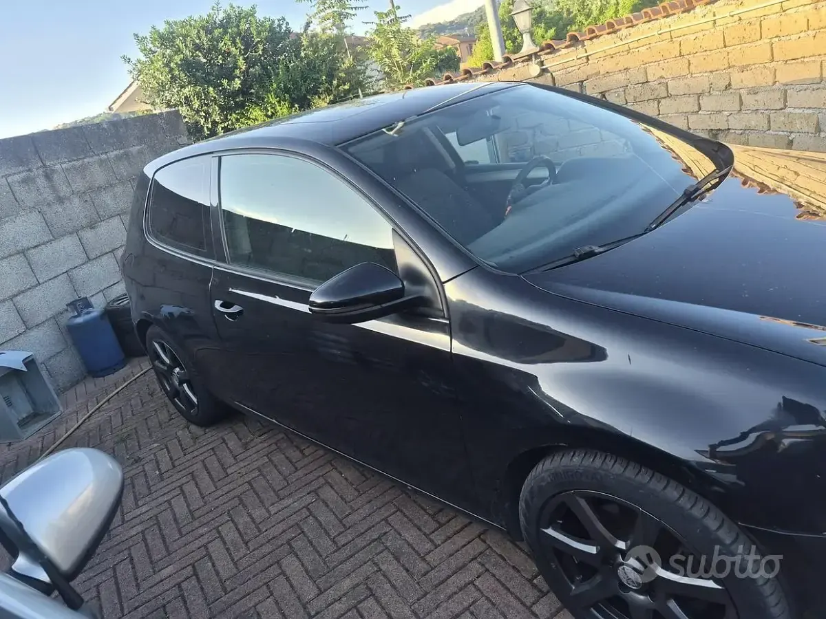 Usata VW Golf VI 122 CV (89 kW) 2009 Nero Utilitaria