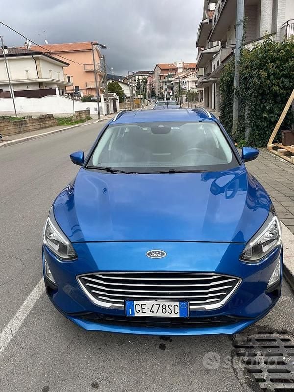 Usata Ford Focus ST-Line 120 CV (88 kW) 2021 Blu Station wagon