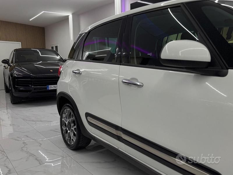 Usata Fiat 500L Trekking 85 CV (62 kW) 2014 Bianco Monovolume