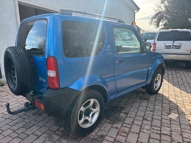 Usata Suzuki Jimny 83 CV (61 kW) 2001 Blu SUV