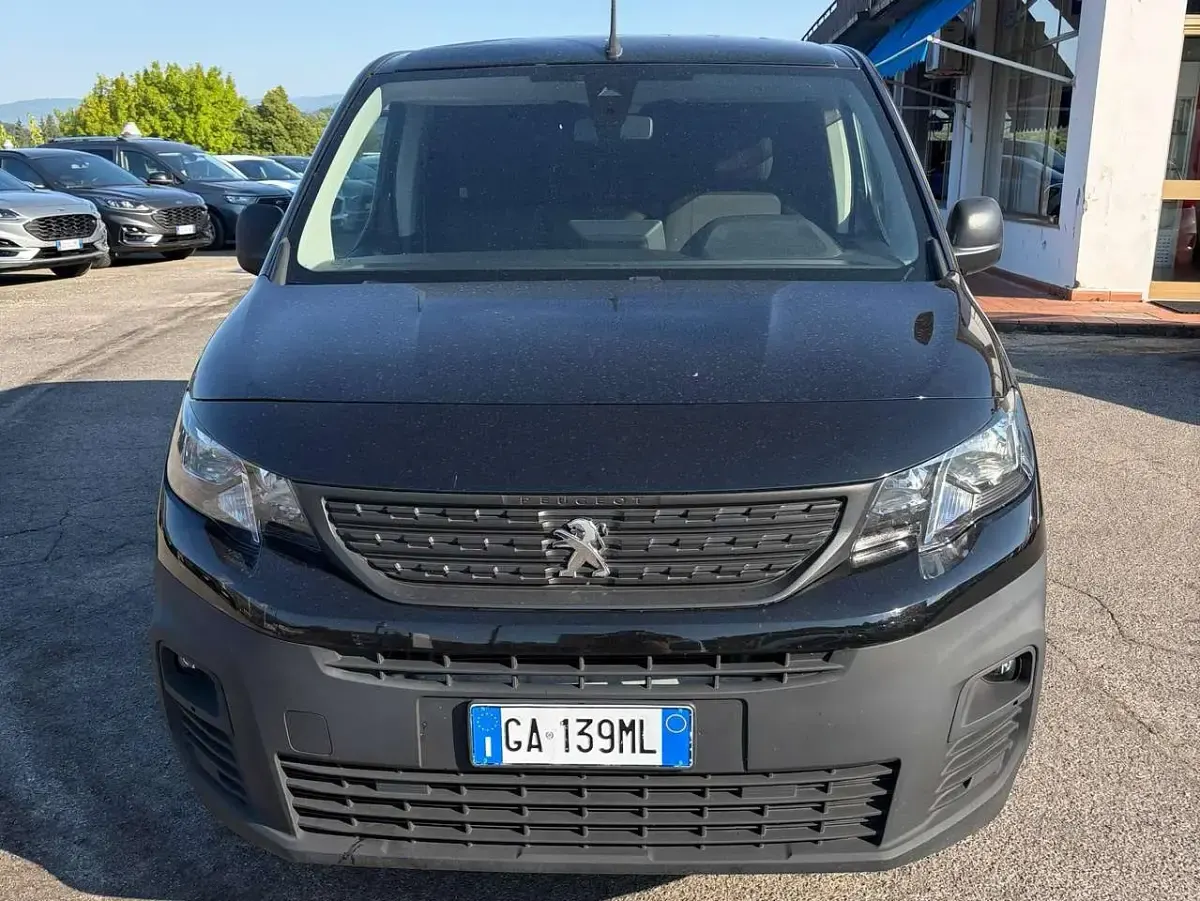 Usata Peugeot Partner 131 CV (96 kW) 2020 Nero Monovolume