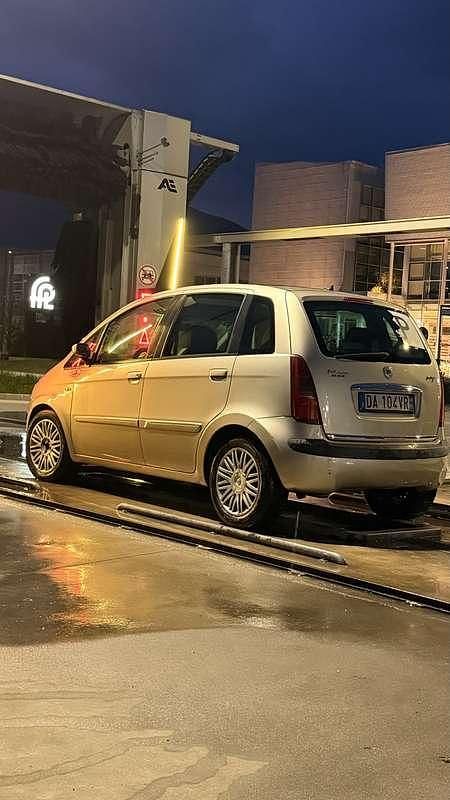 Usata Lancia Musa 101 CV (74 kW) 2006 Monovolume