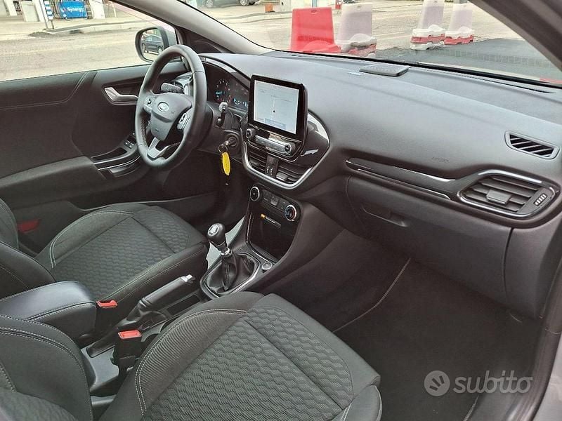 Usata Ford Puma Titanium X 125 CV (91 kW) 2020 Grigio SUV