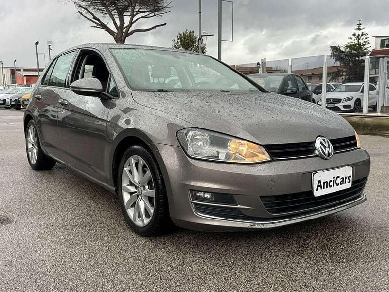 Usata VW Golf VII Highline 110 CV (80 kW) 2016 Grigio Utilitaria