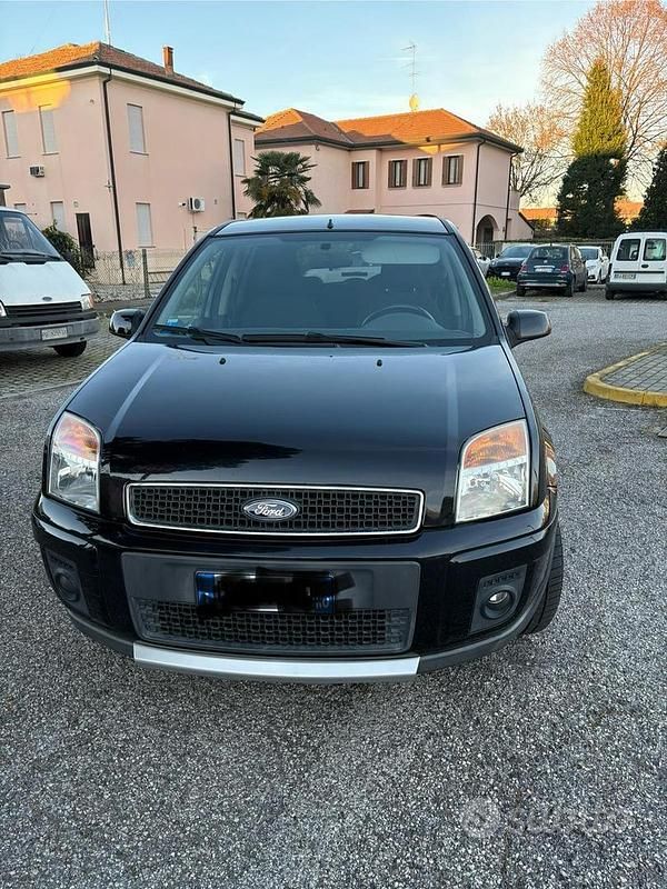 Usata Ford Fusion 2009 Nero Utilitaria