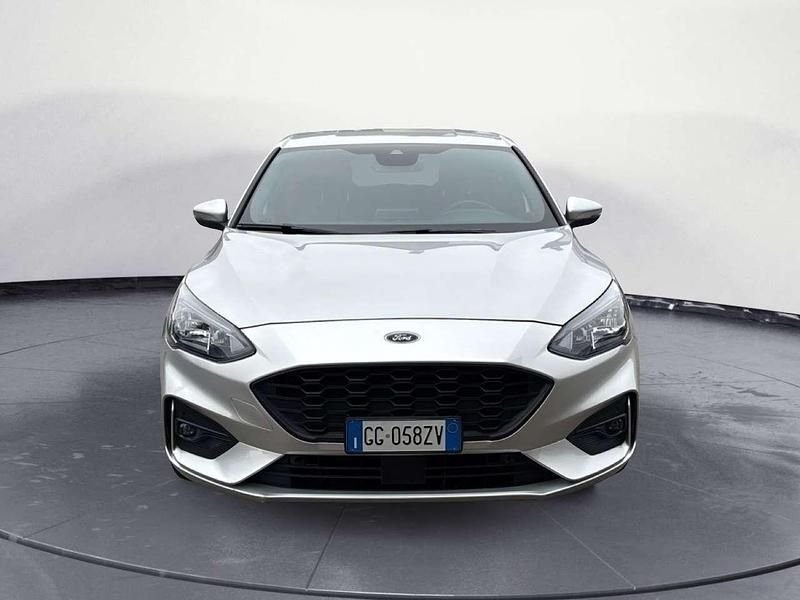 Usata Ford Focus ST-Line 155 CV (114 kW) 2021 Arancione Berlina