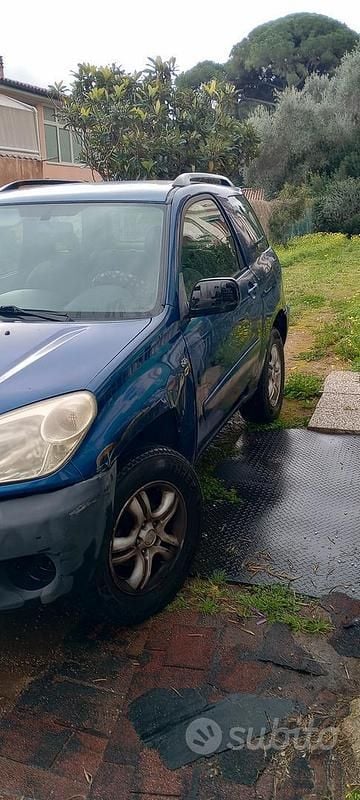 Usado Toyota RAV4 128 CV (94 kW) 2003 Azul SUV