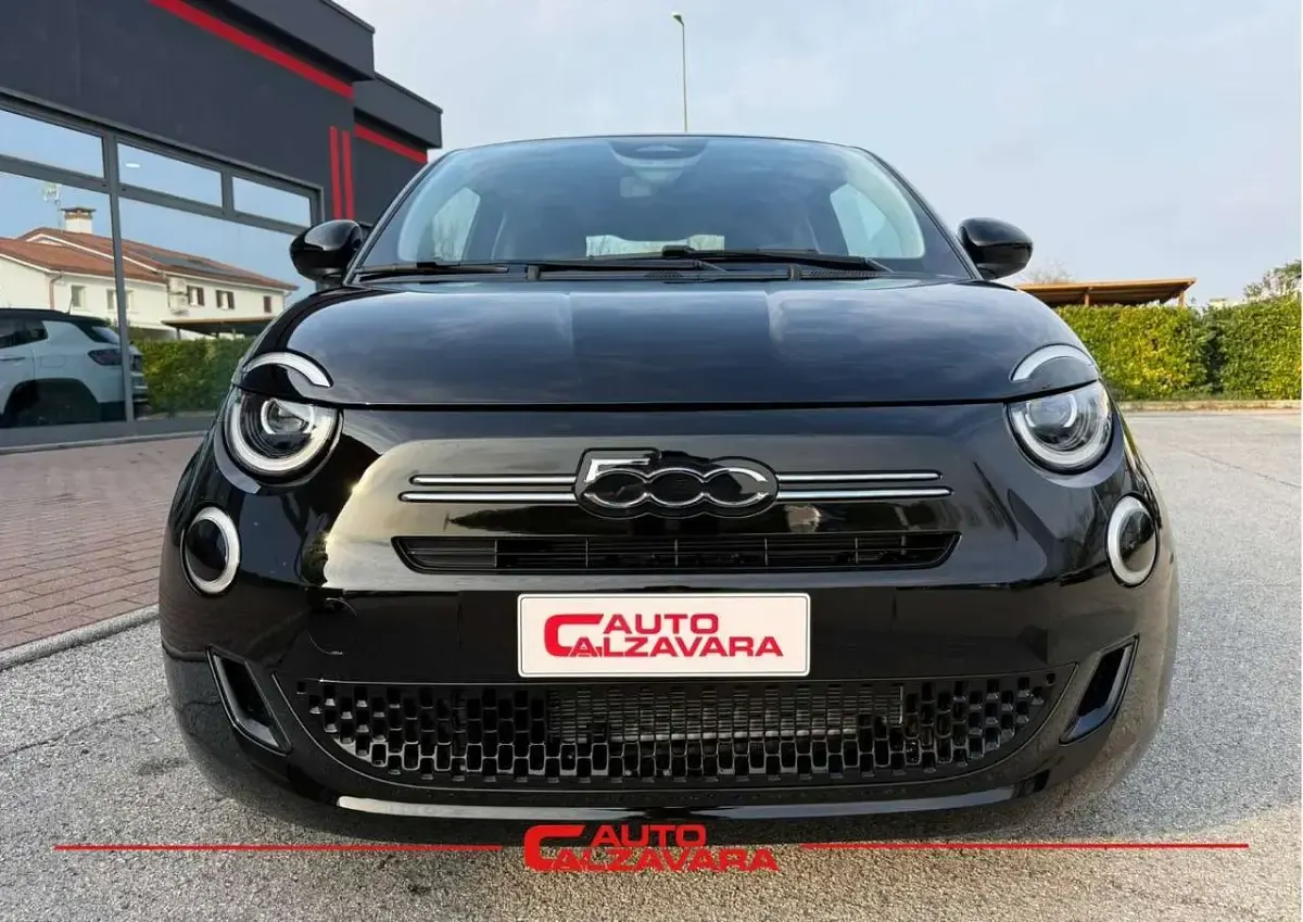 Nuova Fiat 500 65 CV (47 kW) 2026 Nero onyx Berlina