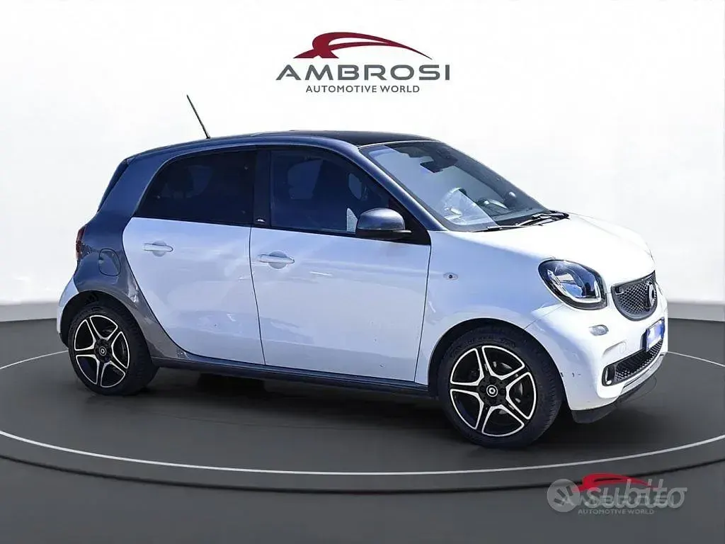 Usata Smart ForFour Prime 90 CV (66 kW) 2016 Bianco Utilitaria