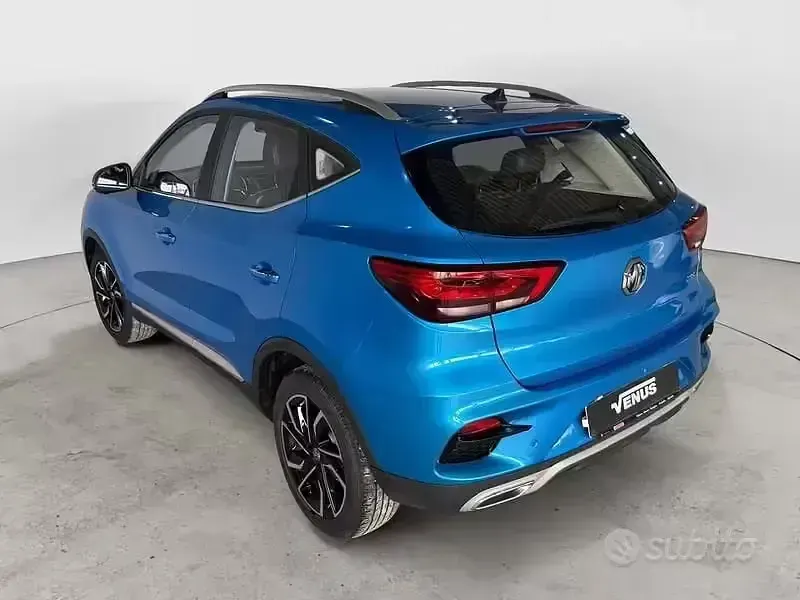 Usata MG ZS Luxury 106 CV (77 kW) 2024 Azzurro SUV
