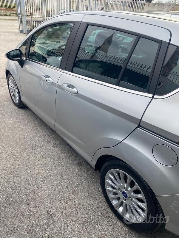 Usata Ford B-MAX 95 CV (69 kW) 2012 Grigio Monovolume