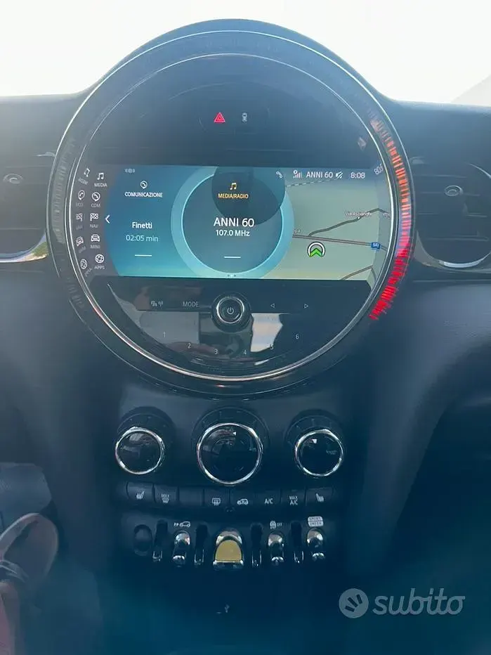 Usata Mini Cooper SE 75 kW (102 CV) 2022 Grigio Utilitaria