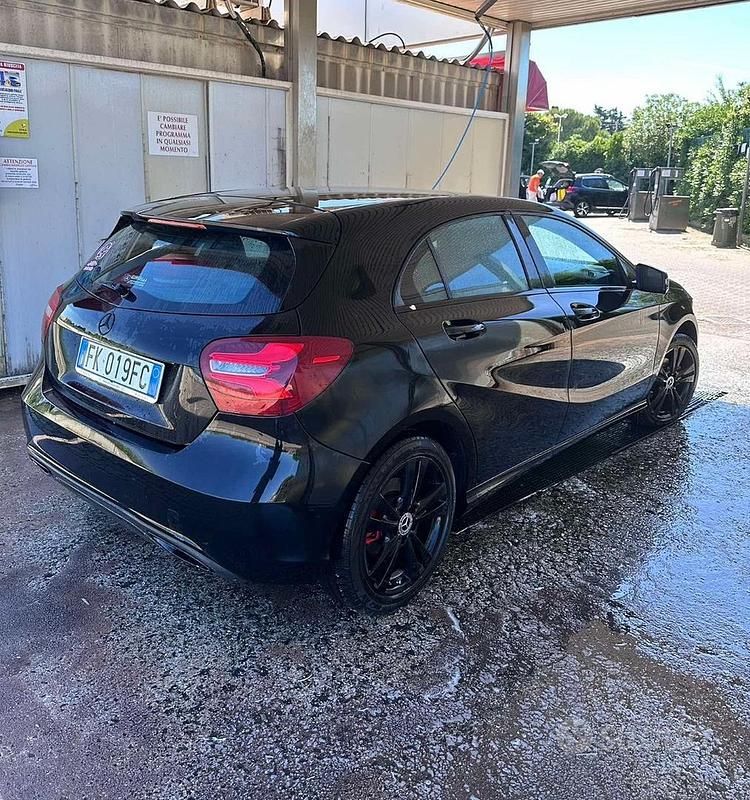 Usata Mercedes A180 122 CV (89 kW) 2017 Berlina